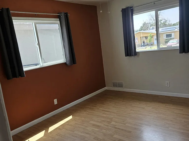 1224 Garcia St NE — Photo 6