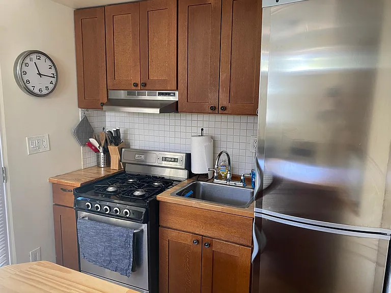 407 M St NE #B — Photo 9