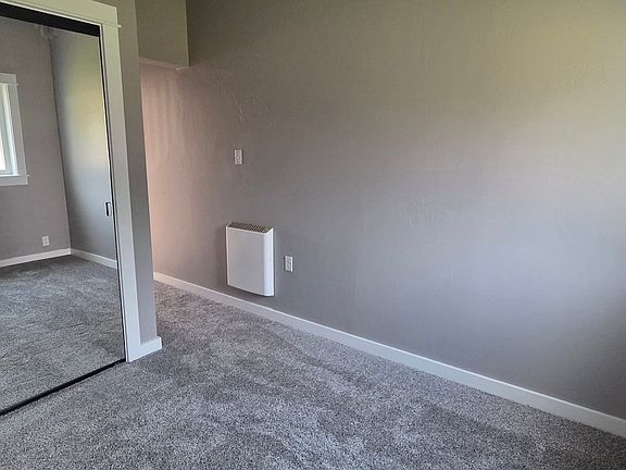 5th image of 867 S 3rd St