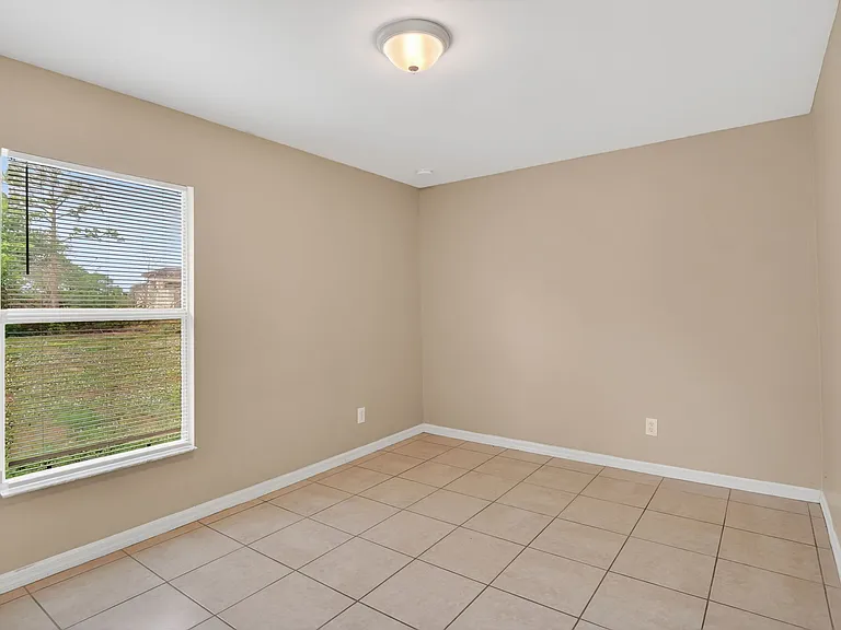 848 Holmes Ave — Photo 12