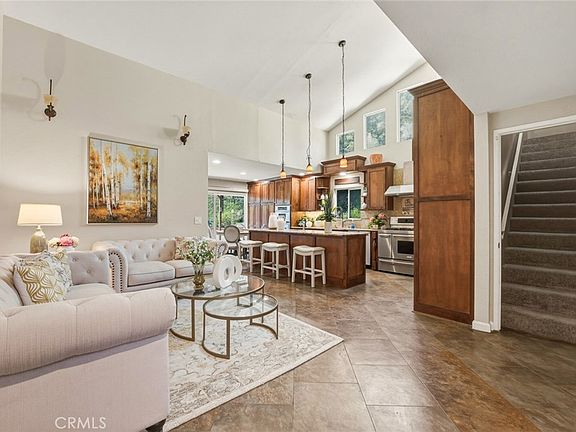 5th image of 492 Ballena Dr