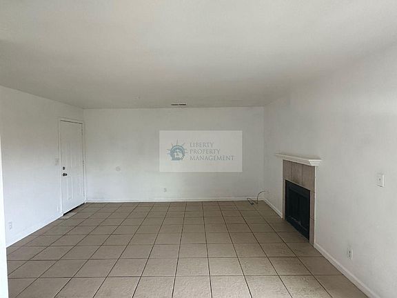 4th image of 2446 Burlington Pl #2446