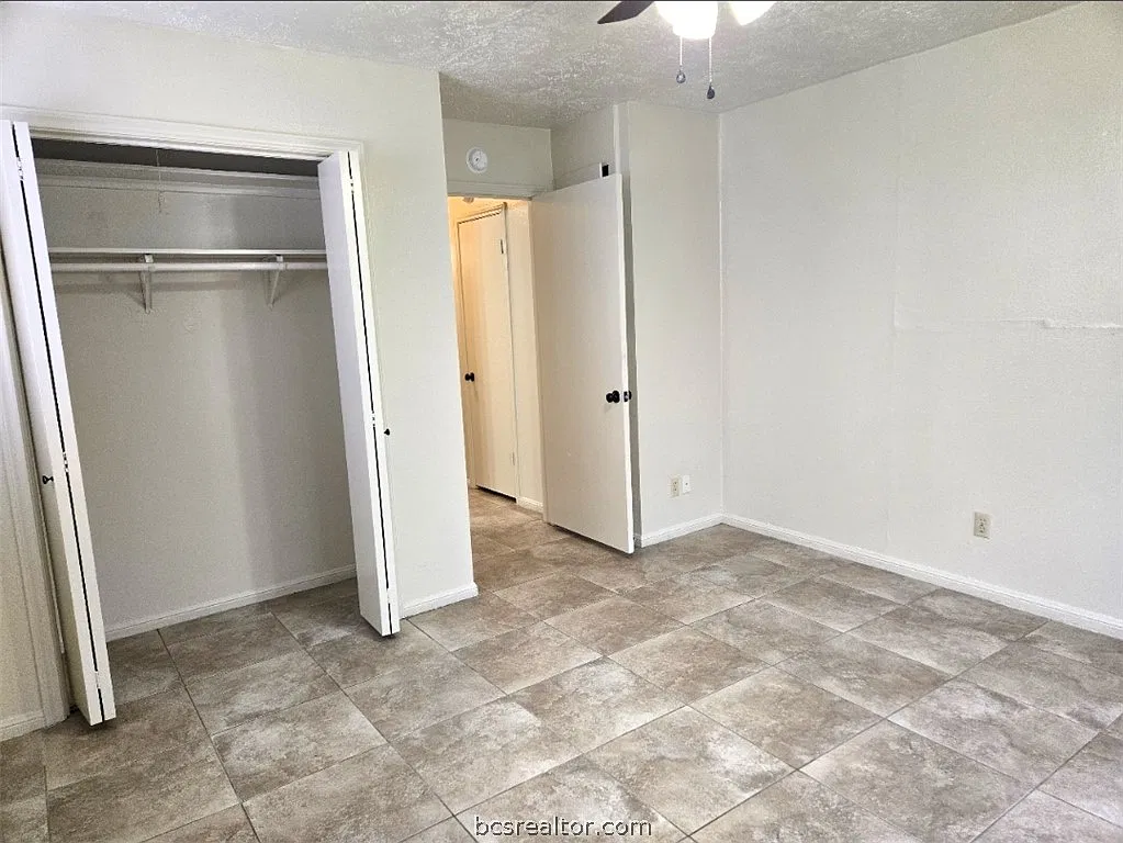 2 bed, 975 sqft, $900 — Photo 4