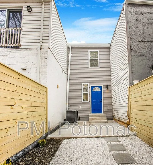 702 19th St NE — Photo 35
