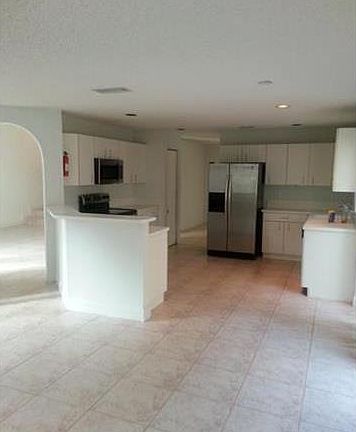 5th image of 11380 NW 52nd Ln