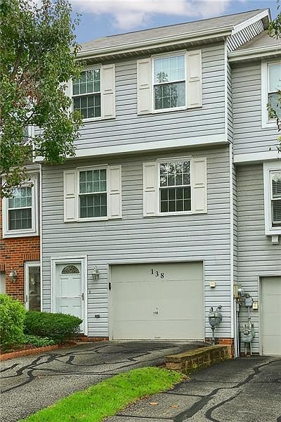 2nd image of 138 Rossmor Ct