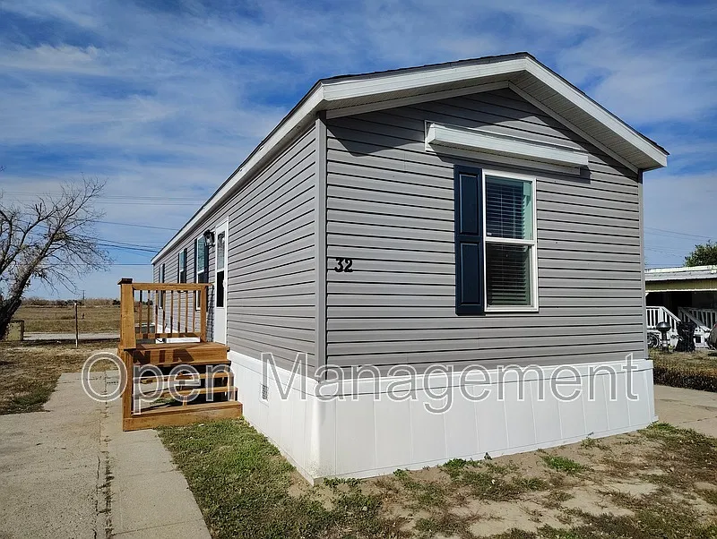 2 bed, 2.0 bath, 1056 sqft, $1,029 — Photo 1