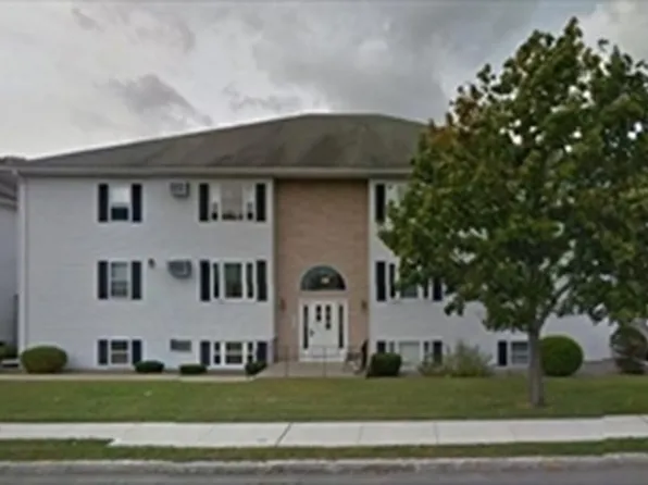 3289 Acushnet Ave APT 3, New Bedford, MA 02745