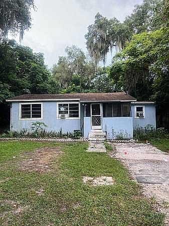 1st image of 426 S Sans Souci Ave