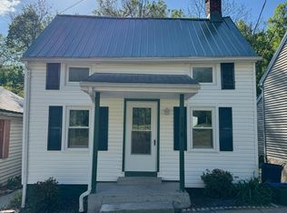 114 College St, Shepherdstown, WV 25443