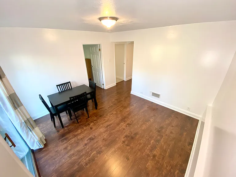 784 King Dr #A — Photo 2