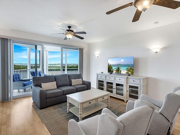 2nd image of 337 Vintage Bay Dr #D-25