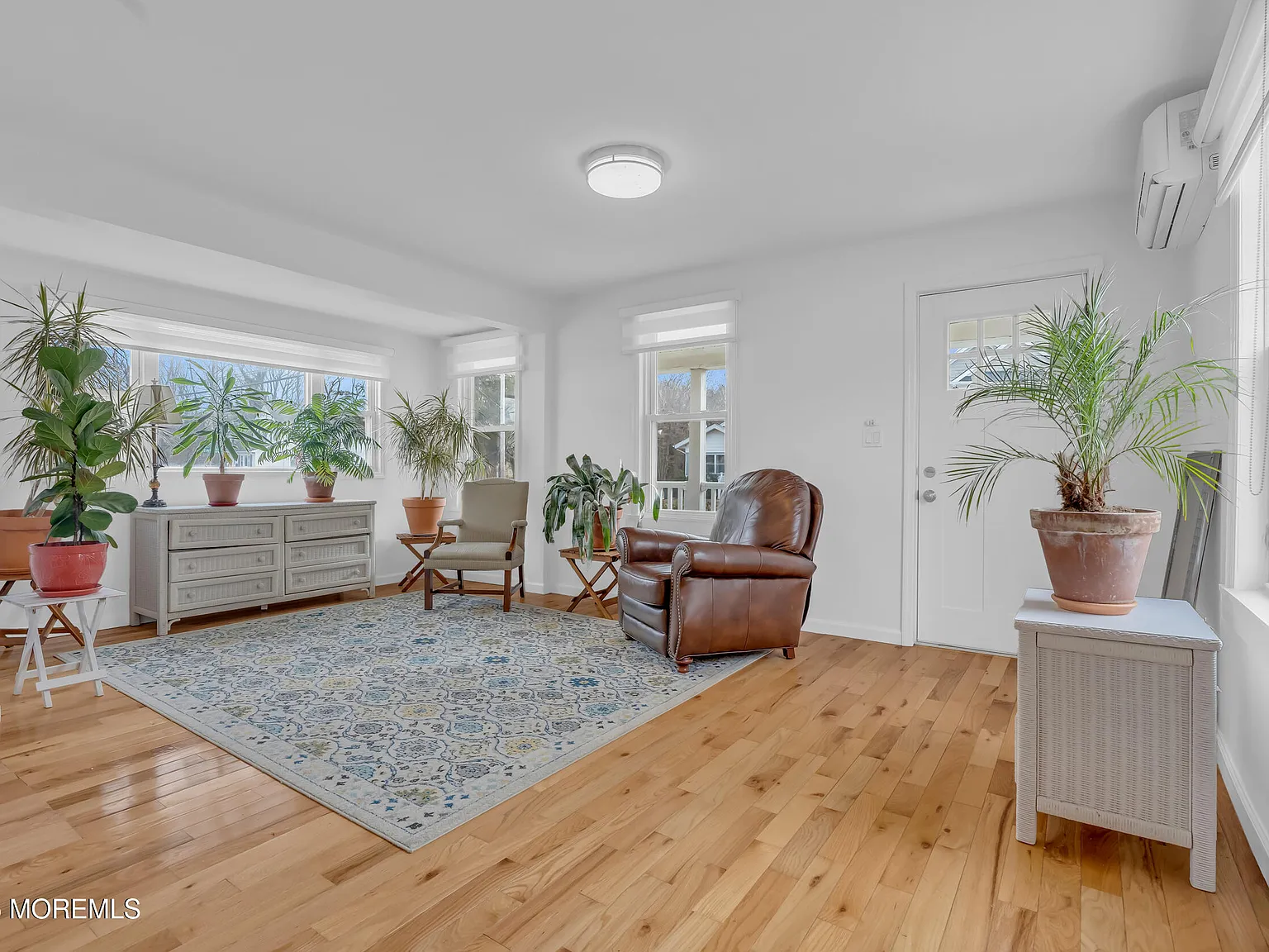 3 bed, 1394 sqft, $2,500 — Photo 4