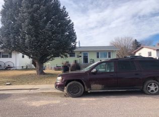 1525 4th St, Gering, NE 69341