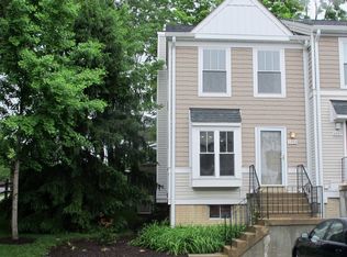 3959 9th Rd S, Arlington, VA 22204