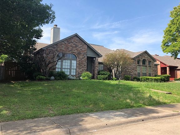 3rd image of 910 Teakwood Ln