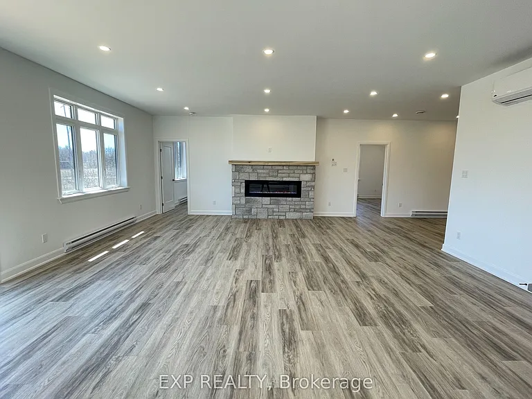 293 Flat Rapids Rd #A — Photo 8