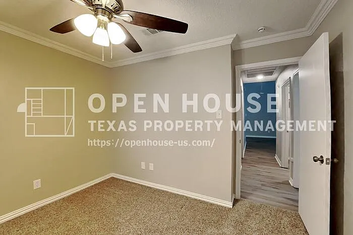8018 Blackfin Dr — Photo 15