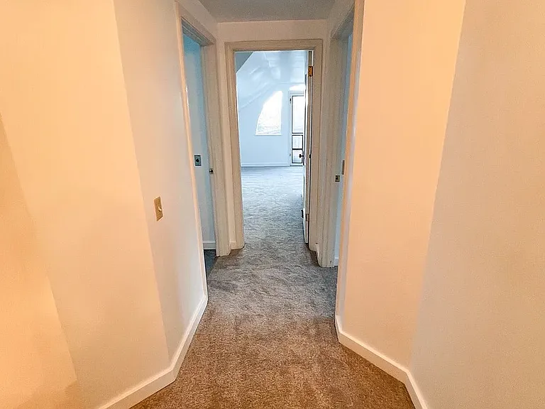 2362 Boyer Ave E — Photo 12