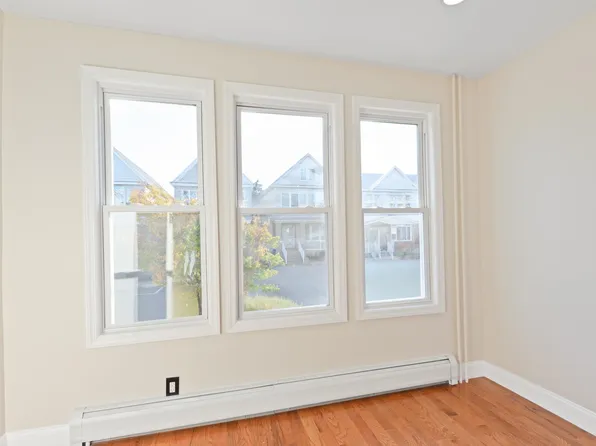 169 West 9th Street image 6 of 29