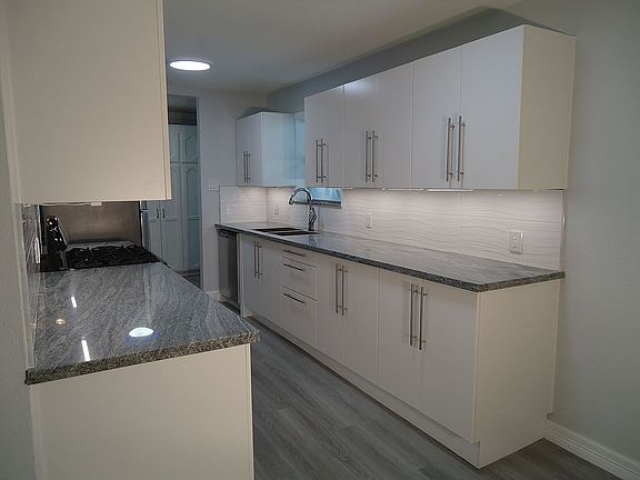 Granite, Waterproof flooring