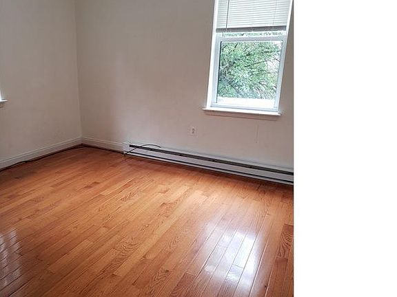 3rd image of 1618 W Westmoreland St #3