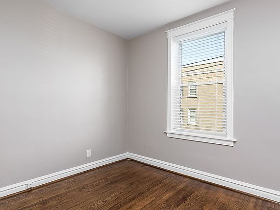 5th image of 4914 Tholozan Ave #974