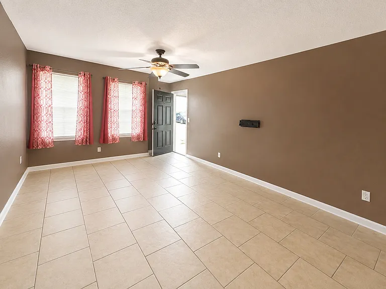 2763 L B McLeod Rd #B — Photo 2