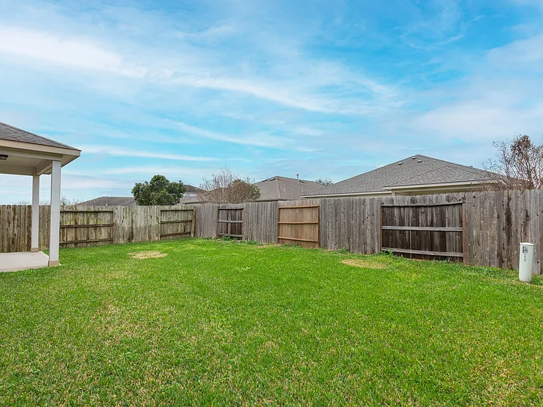 1110 Larkfield Dr — Photo 8