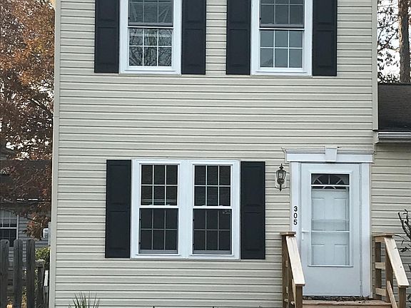 3rd image of 305 Frederick Dr
