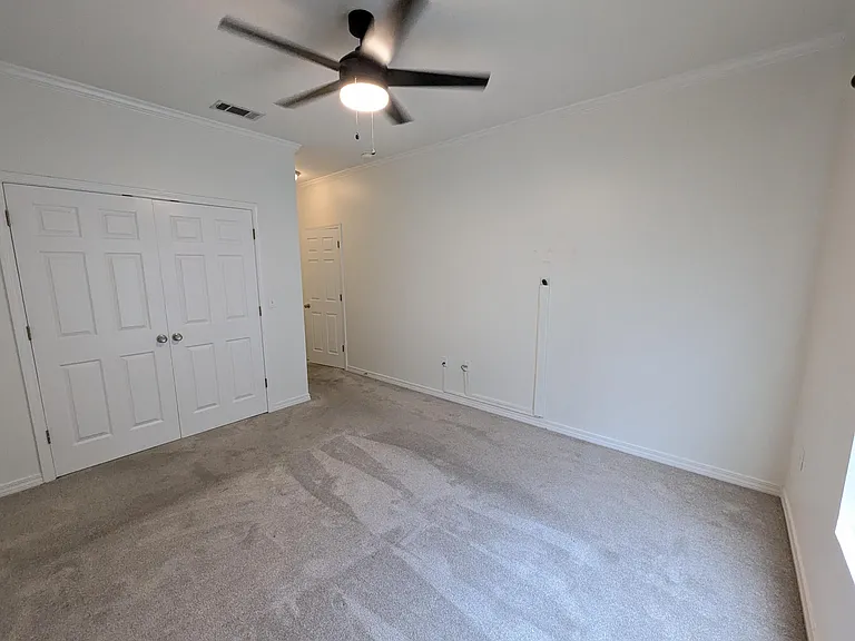 1537 Bentley Cir — Photo 16