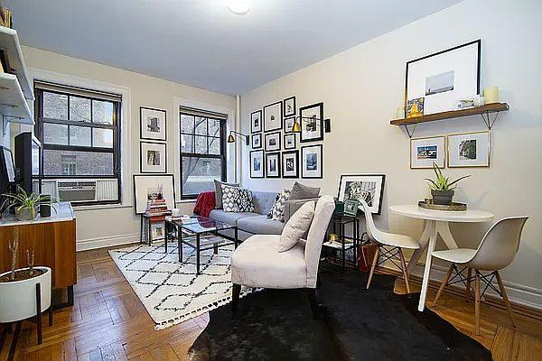 1st image of 85 Barrow St APT 2M