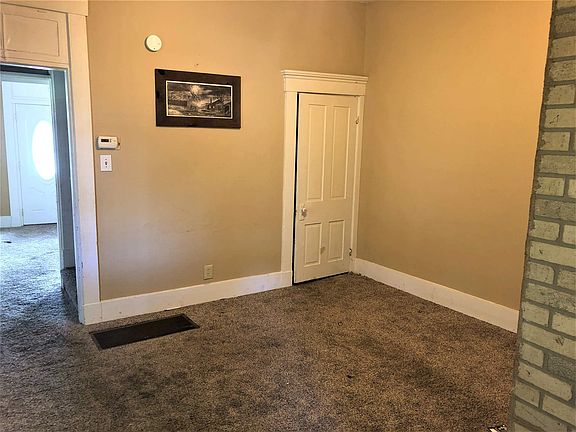 3rd image of 328-330 S 9th St