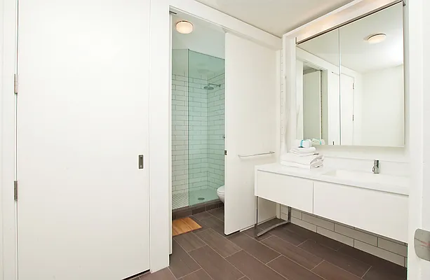 Rented by Azulay Group | media 38