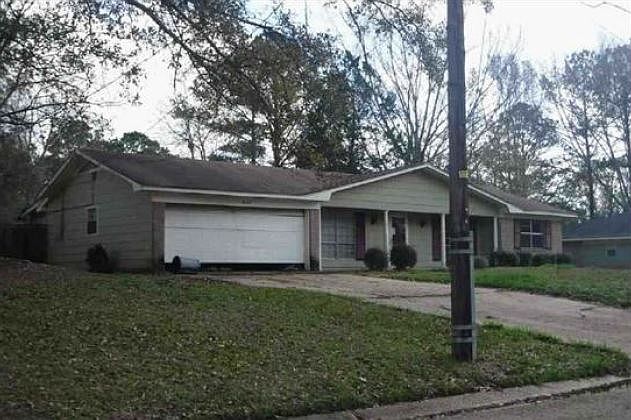 1st image of 2626 Cliffwood Dr
