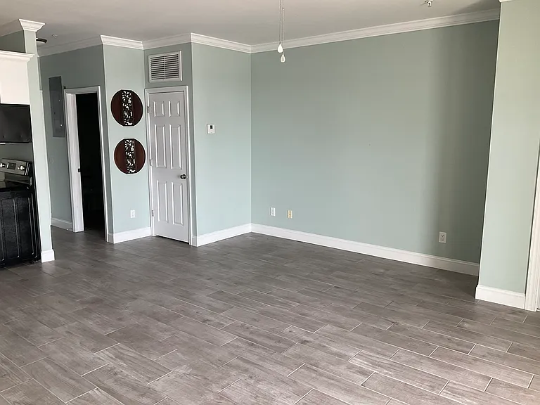 13690 River Rd #102 — Photo 3