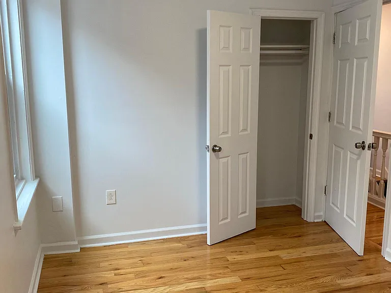 5045 Walnut St #3 — Photo 6
