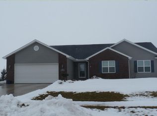 524 Palm Dr, Findlay, OH 45840