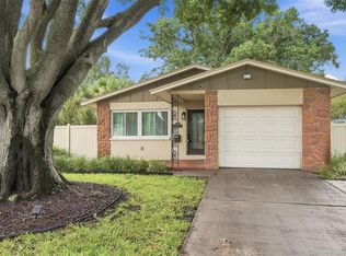 205 SE Monroe Cir N, Saint Petersburg, FL 33703