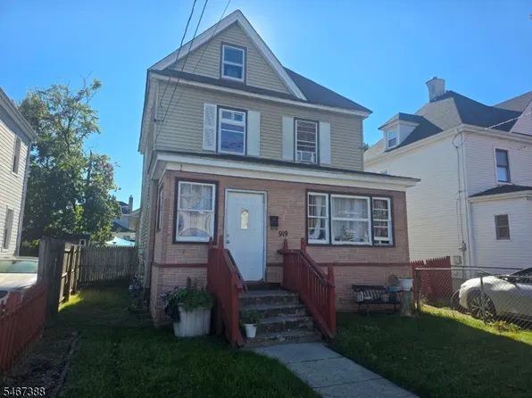 919 W 5Th St, Plainfield City, NJ 07063