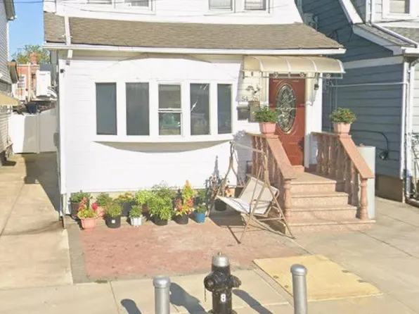 5426 152nd Street, Flushing, NY 11355