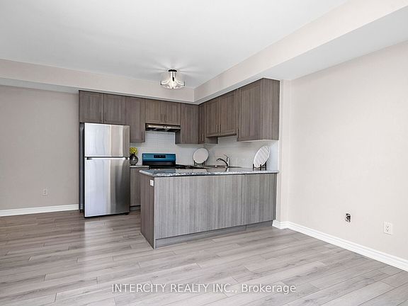 4th image of 60 Halliford Pl #701