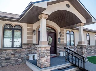 652 Longview Dr, Douglas, WY 82633