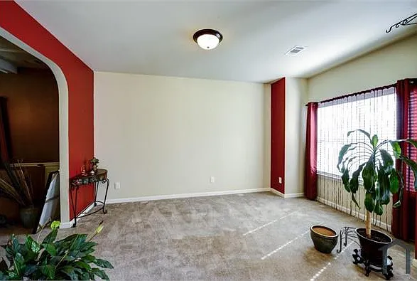 178 Gloster Park Ct — Photo 4