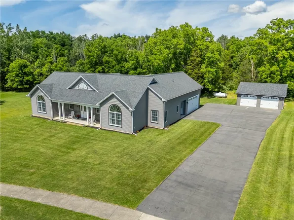 5750 Lake Hill Dr, Romulus, NY 14541