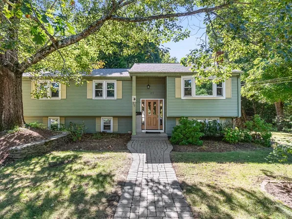 26 Atherton Rd, Foxboro, MA 02035
