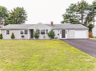 61 Fairfax Dr, Warwick, RI 02888