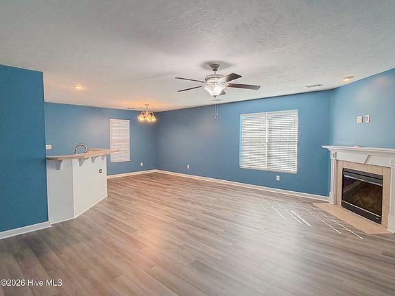 5th image of 556 Stirling Bridge Rd