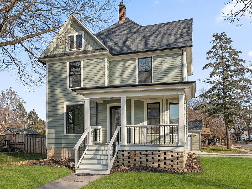 1st image of 102 Garfield Ave