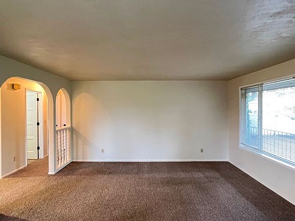 5th image of 1233-1239 Oakhill Ave SE